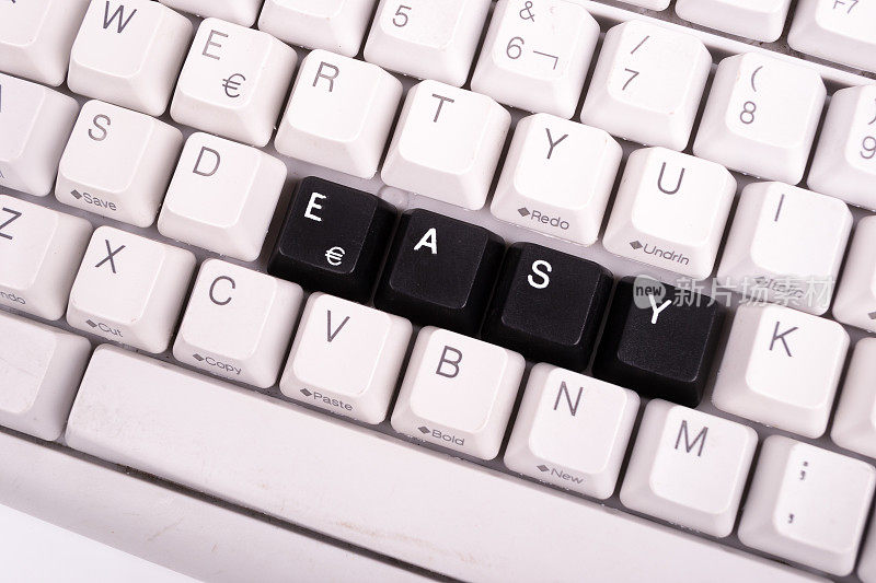 Word Easy在电脑键盘上用黑键写。